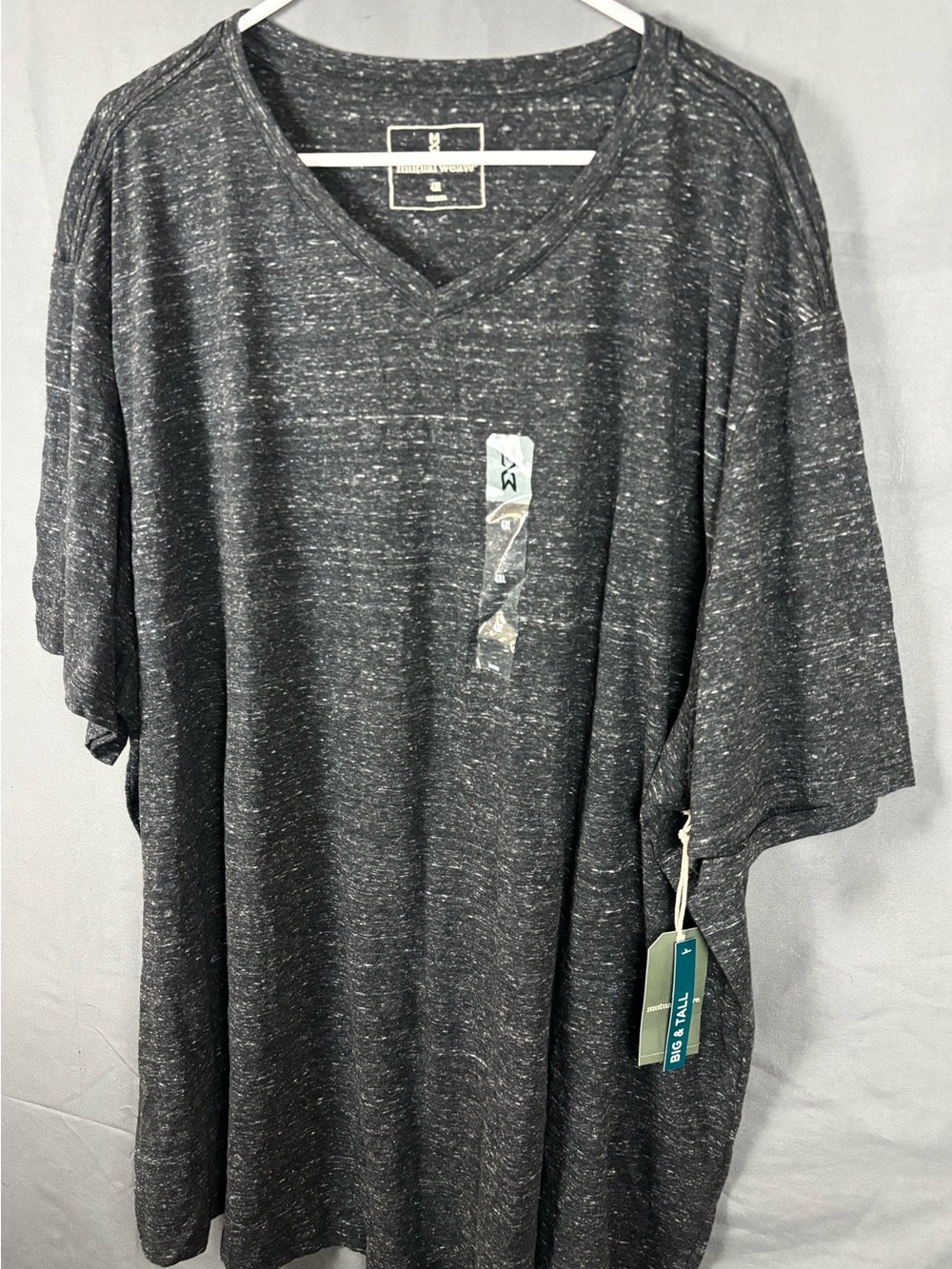 Mutual Weave | Big & Tall | Dark Charcoal Heather V-Neck Tee
